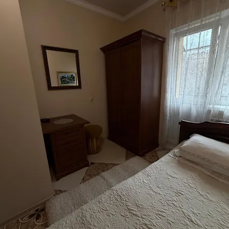 Гостевой дом Luxury 3 3*
